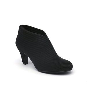 United Nude mid fold black booties